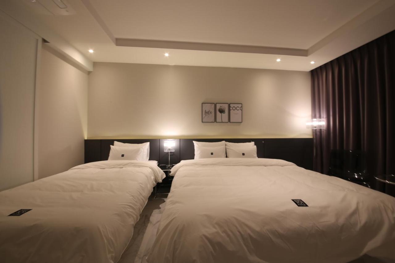 Zam101 Hotel Gimhae Экстерьер фото