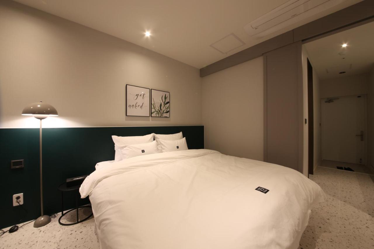 Zam101 Hotel Gimhae Экстерьер фото